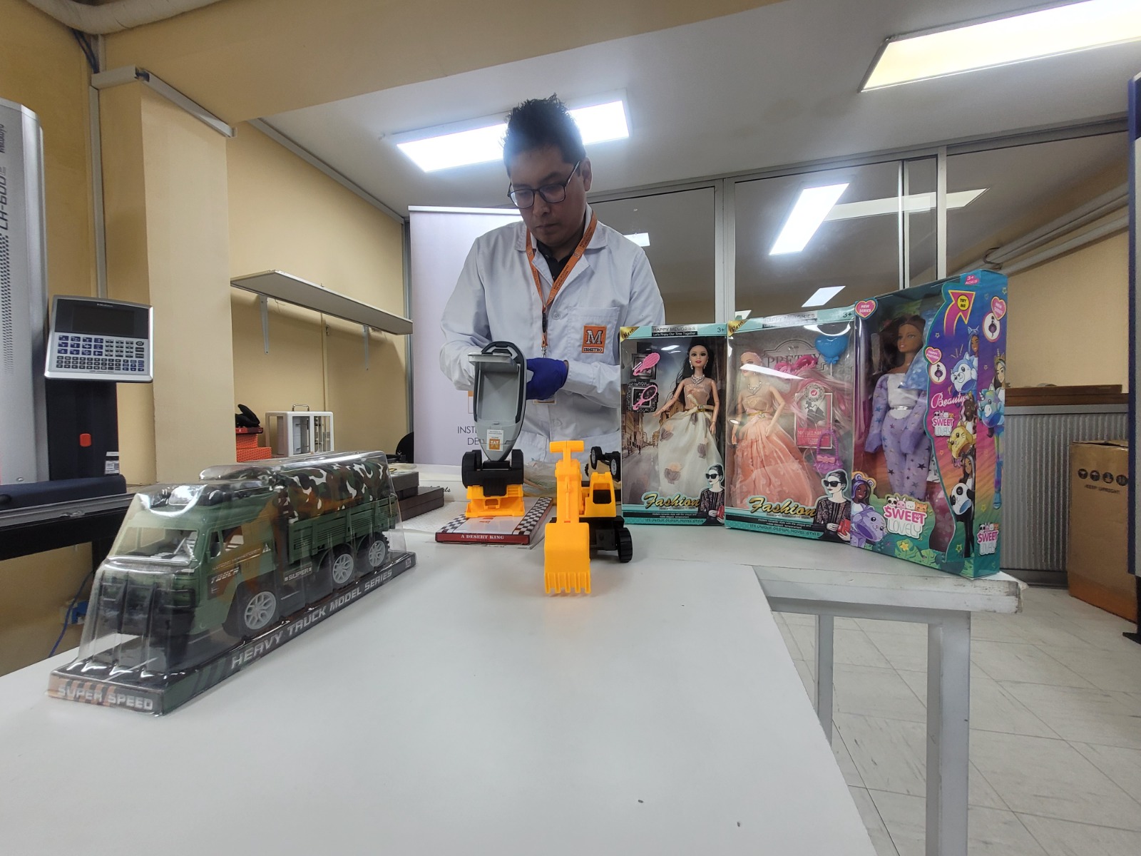 IBMETRO recomienda evitar que niños introduzcan juguetes en su boca